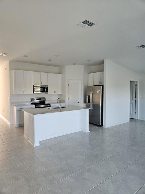 914 Cattleman St, WINTER HAVEN, FL, 33881-7100 | Card Image