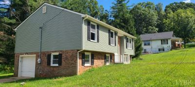 1708 Texas Avenue, House other with 4 bedrooms, 3 bathrooms and null parking in Lynchburg VA | Image 2