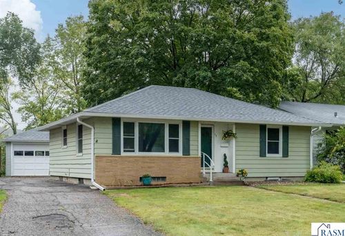 13 Southview Drive, Mankato, MN, 56001 | Card Image