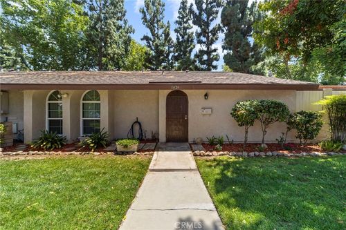 1426 Fredericks Ln, Upland, CA, 91786-7027 | Card Image