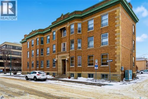 2201 14th Ave, Regina, SK, S4P0X9 | Card Image