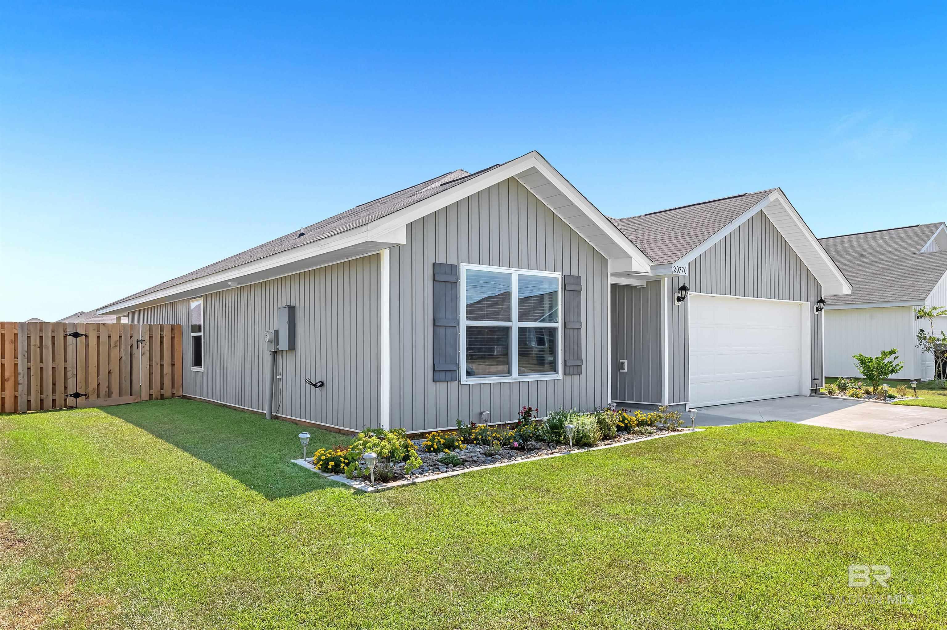 Mercury Dr, Robertsdale, AL 36567 #1
