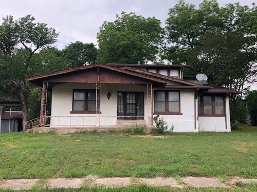 808 W 7th St, Bonham, TX, 75418-3408 | Card Image