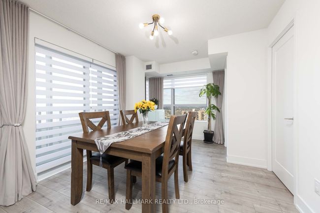 2206 - 10 Eva Rd, Condo with 2 bedrooms, 2 bathrooms and null parking in Etobicoke ON | Image 9