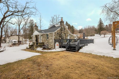 7 Overhill Rd, Stormville, NY, 12582-5408 | Card Image