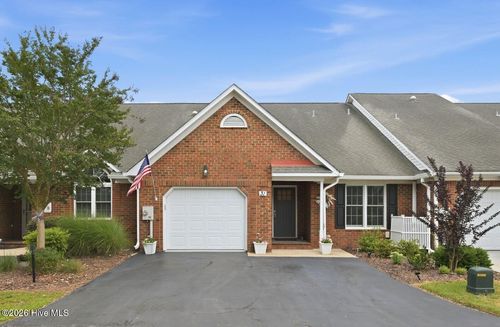 31 Pier Pt, New Bern, NC, 28562-8856 | Card Image