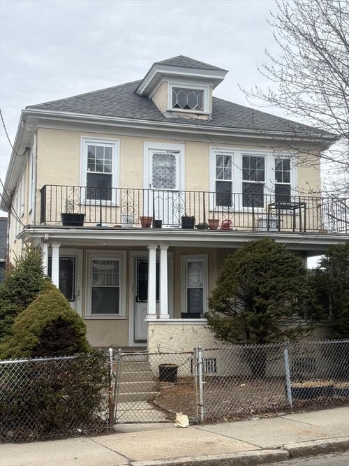 138 North St, Somerville, MA, 02144-1113 | Card Image