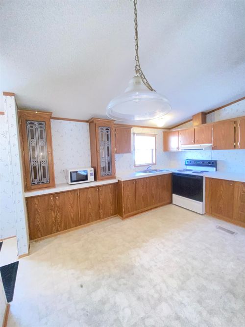 2095 Vermont Route 14, Sharon, VT, 05065-6509 | Card Image