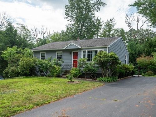 464 Gorwin Dr, Holliston, MA, 01746-1583 | Card Image