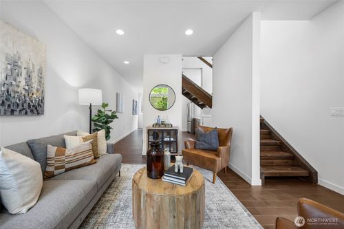 1415 E Fir St, Seattle, WA, 98122-5531 | Card Image