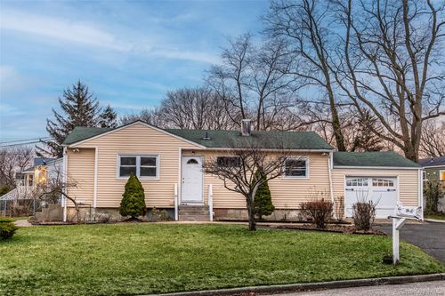 2502 Race Ave, Medford, NY, 11763-1824 | Card Image