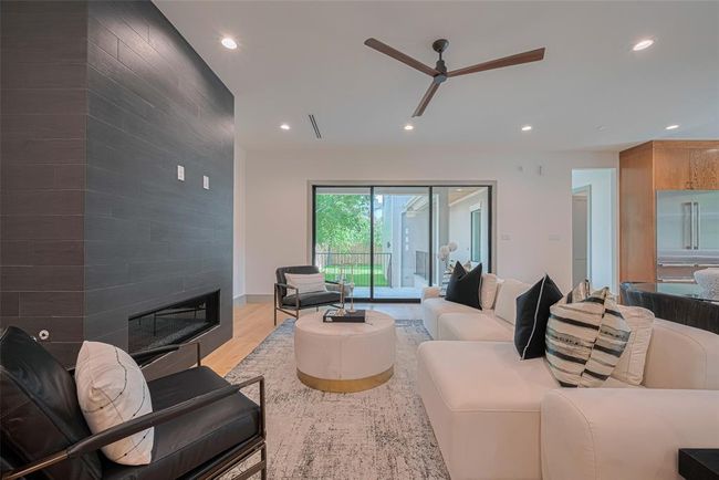 5200 Beech St, House other with 5 bedrooms, 7 bathrooms and 2 parking in Bellaire TX | Image 15