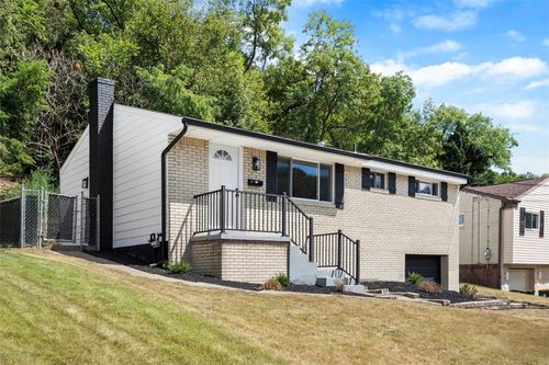 112 Eileen Dr, Observatory, PA, 15214-1220 | Card Image