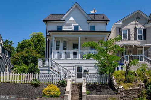1-319 E A St, BRUNSWICK, MD, 21716-1601 | Card Image