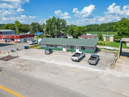 398 S Main St, Hartville, MO, 65667-8418 | Card Image