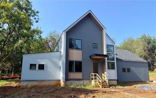 215 Winterberry Way, Roswell, GA, 30075-6803 | Card Image
