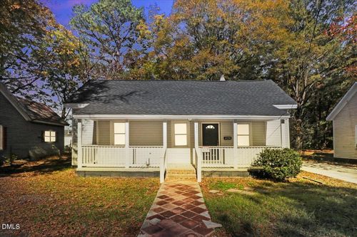 1211 North St, Smithfield, NC, 27577-4625 | Card Image