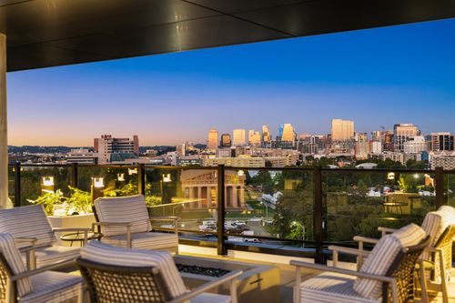 b1-321 31st Ave N, Nashville, TN, 37203-1228 | Card Image