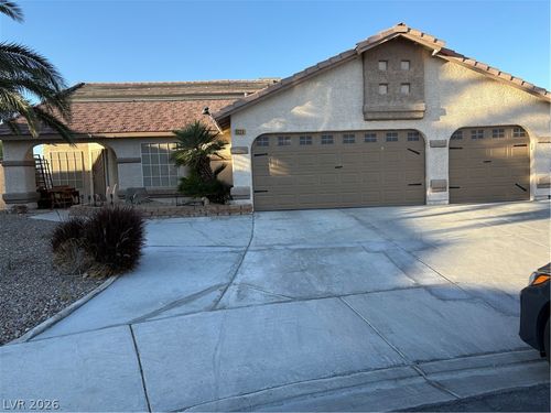 5220 Black Port Ct, Las Vegas, NV, 89130-1721 | Card Image