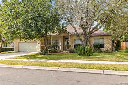 141 Oak Knoll Cir, Boerne, TX, 78006-1839 | Card Image