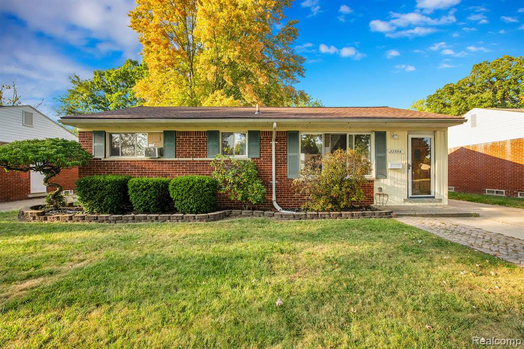 Hazelwood St, Westland, MI 48186