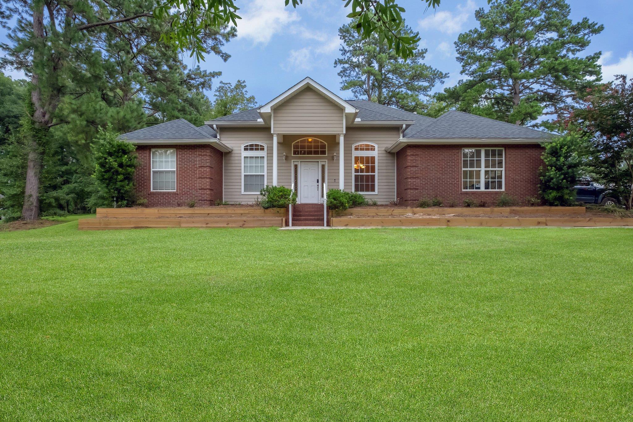 Settler Ave, Tallahassee, FL 32309