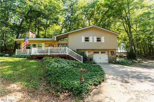 29556 Township Road 209, Coshocton, OH, 43812-9088 | Card Image