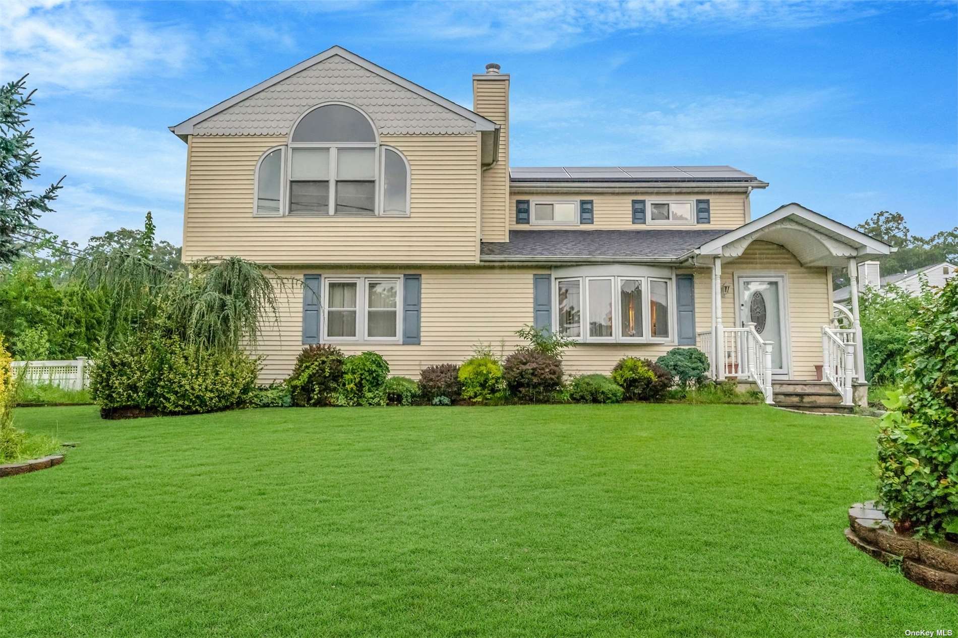 Acorn St, Ronkonkoma, NY 11779