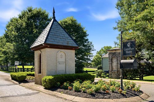 40 Kingsbury Cv, Eads, TN, 38028-3788 | Card Image