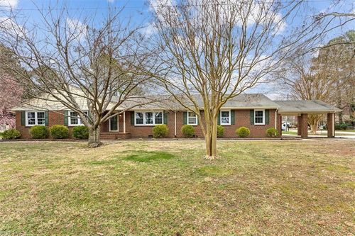 307 Ridgeland Dr, Smithfield, VA, 23430-1500 | Card Image