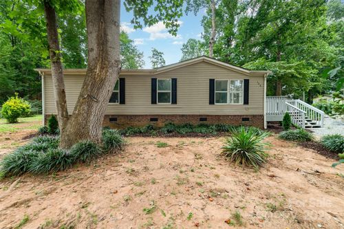 120 Walk A Long Way, Mount Holly, NC, 28120-9330 | Card Image