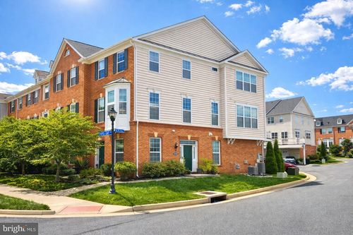 43010 Paris Gap Sq, ASHBURN, VA, 20148-7547 | Card Image