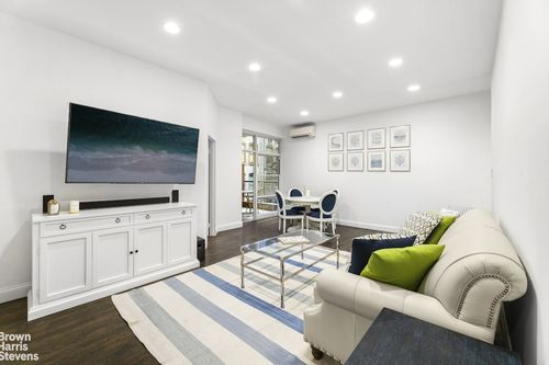 8c-159 Madison Ave, New York, NY, 10016-5436 | Card Image