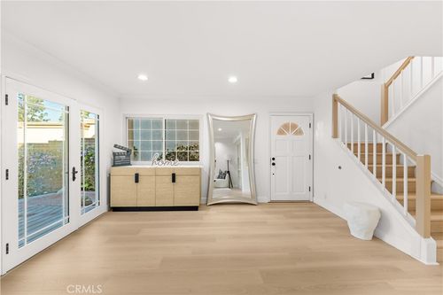 54 Willow Tree Ln, Irvine, CA, 92612-2229 | Card Image