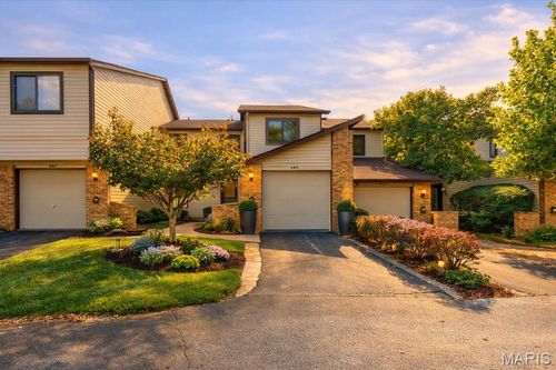 640 Painted Vista Dr, Ballwin, MO, 63021-7712 | Card Image