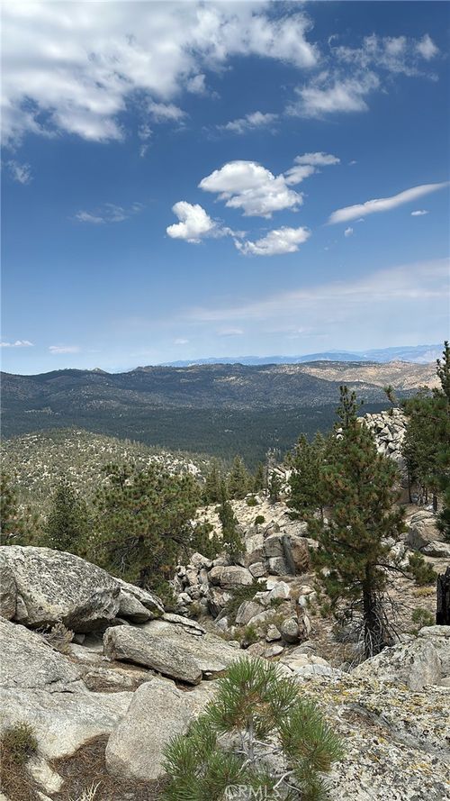 15331005 Mountain Meadow Road, Caliente, CA, 93518 | Card Image