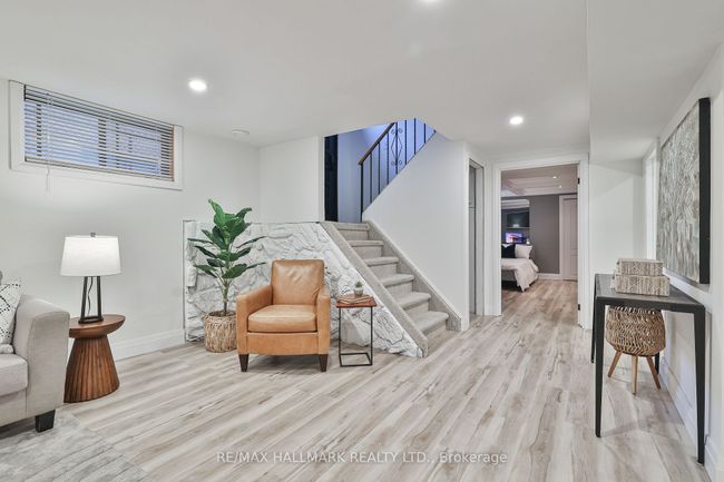 183 Willowridge Rd, House attached with 4 bedrooms, 2 bathrooms and 2 parking in Etobicoke ON | Image 31