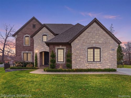 54085 Deadwood Ln, Shelby Twp, MI, 48316-2375 | Card Image