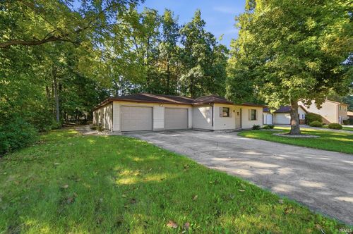 2107-2105-2107 Versailles Village Pl, Fort Wayne, IN, 46808-1413 | Card Image