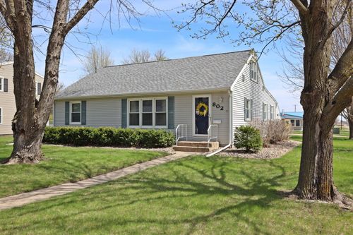 802 N 14th Street, Estherville, IA, 51334 | Card Image