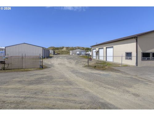 5071 Highway 101, Florence, OR, 97439 | Card Image