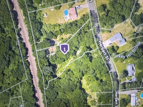 122 Herbert St, Milford, CT, 06461-1609 | Card Image