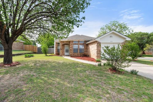 6725 Rhea Ridge Dr, Fort Worth, TX, 76135-1511 | Card Image