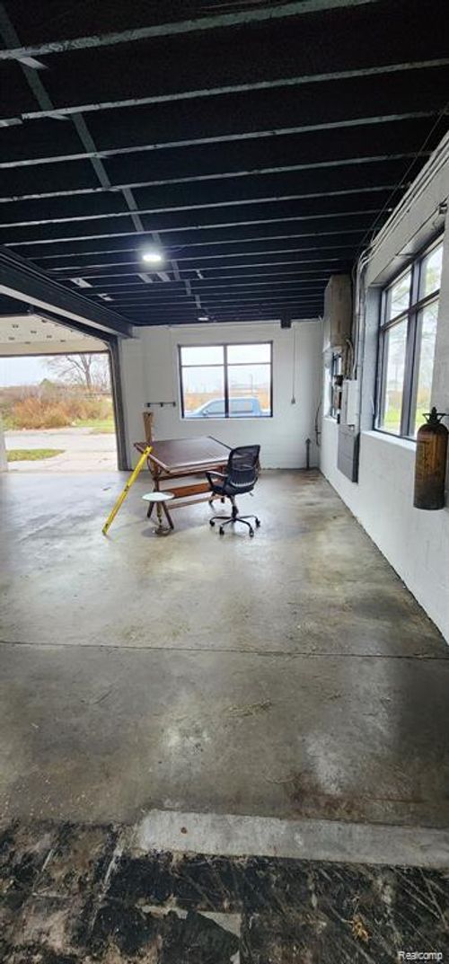 14805 W Warren Ave, Dearborn, MI, 48126-1348 | Card Image