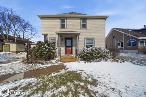 1006 11th Ave, Eldora, IA, 50627-1709 | Card Image