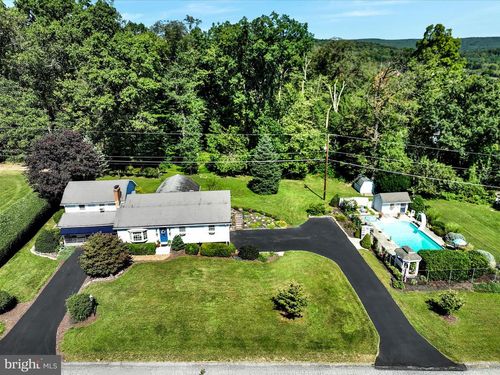 16 Crestview Drive, SCHUYLKILL HAVEN, PA, 17972 | Card Image