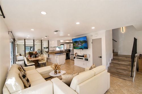 1-128 Fairview St, Santa Ana, CA, 92704 | Card Image