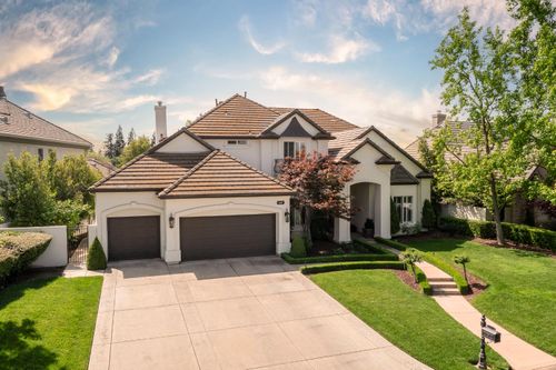 2547 W Lake Van Ness Circle, Fresno, CA, 93711 | Card Image