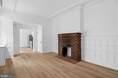apt-2r-1225 Spruce St, PHILADELPHIA, PA, 19107-5975 | Card Image