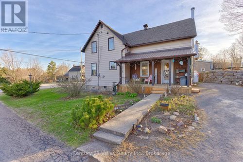 82 Bonnechere St E, Eganville, ON, K0J1T0 | Card Image